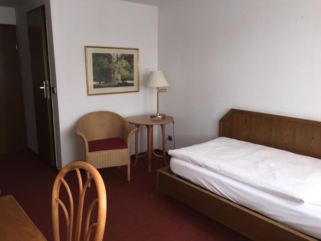 Hotel Schaperkrug à Celle Extérieur photo
